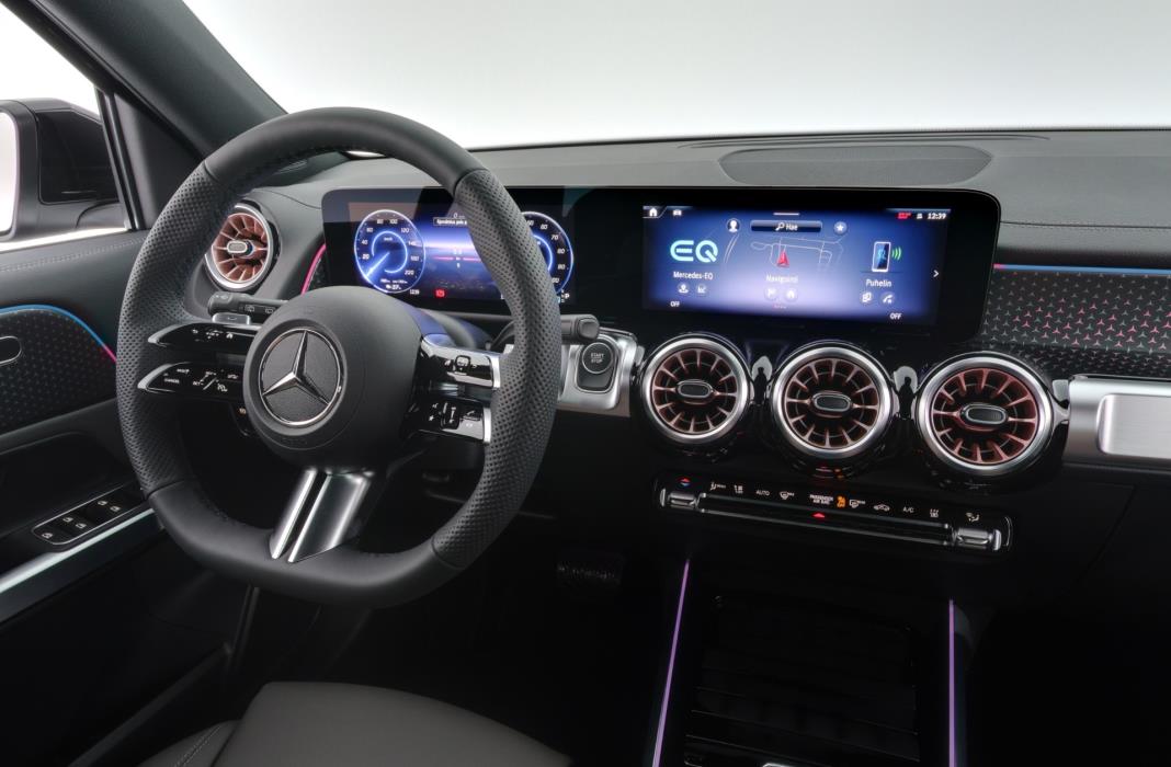 Mercedes-Benz EQB 2025