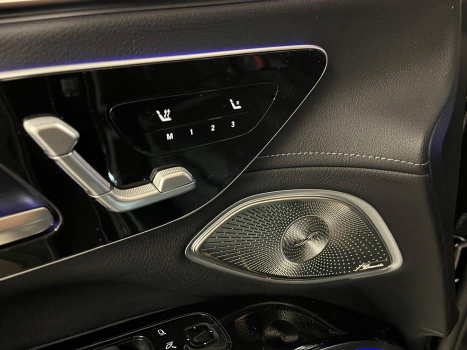 Mercedes-Benz EQS SUV 2023