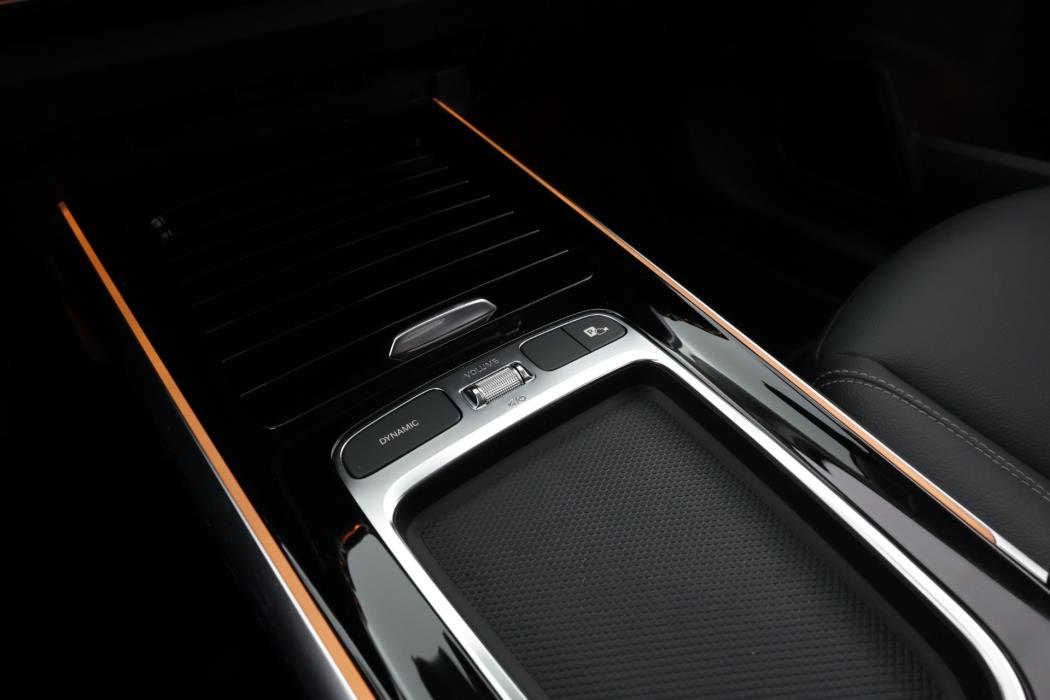 Mercedes-Benz EQB 2024