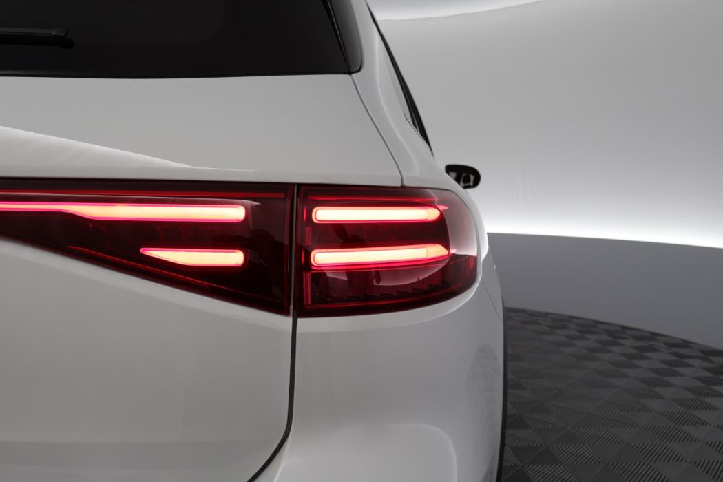 Mercedes-Benz EQB 2024