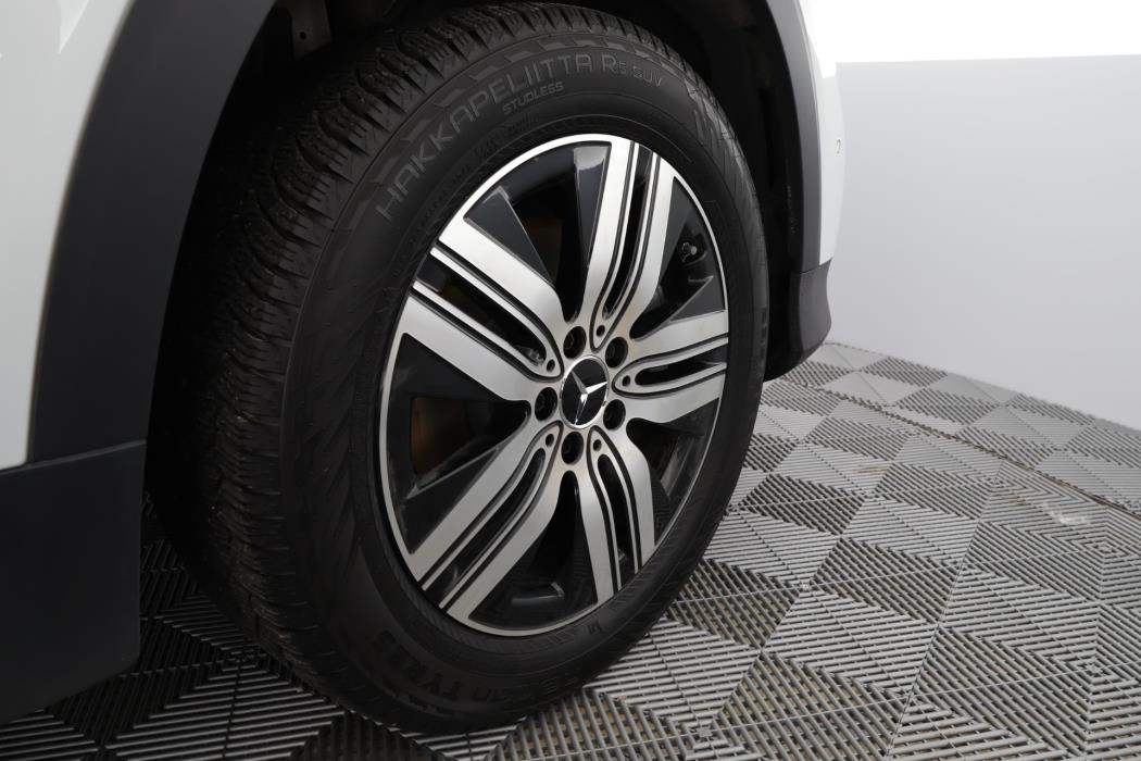 Mercedes-Benz EQB 2024