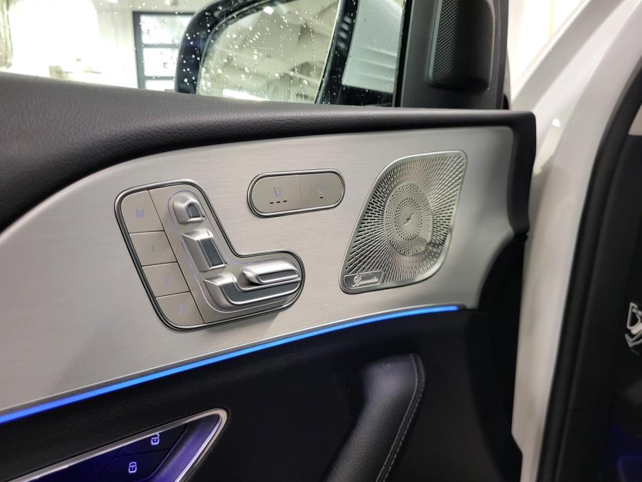 Mercedes-Benz GLE 2025