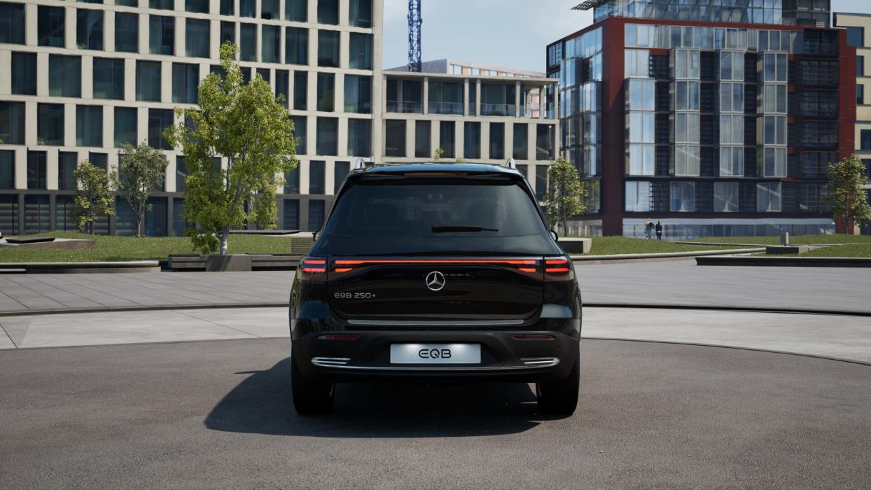 Mercedes-Benz EQB 2024