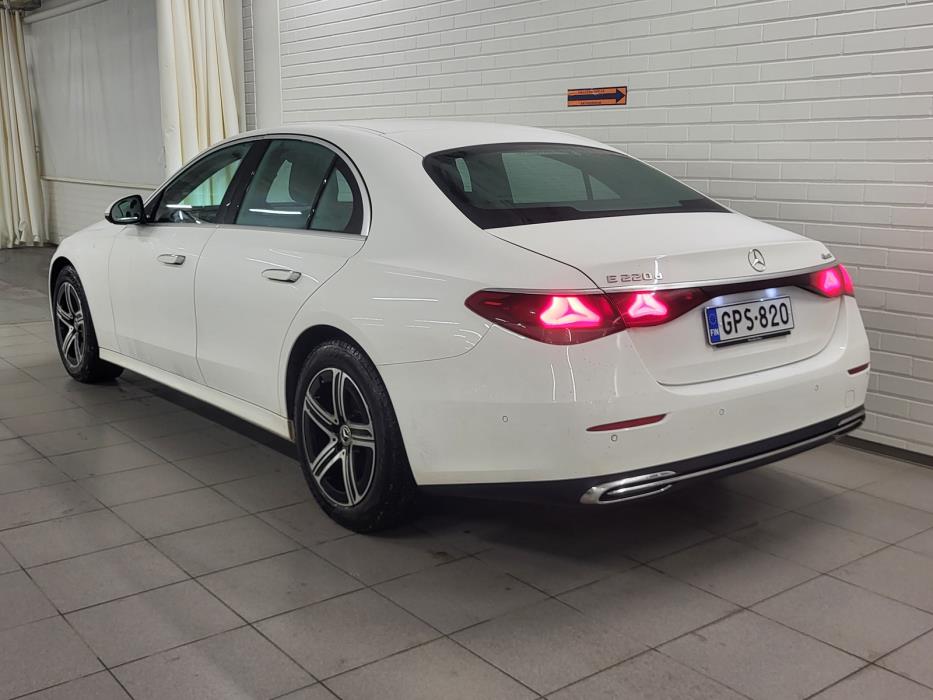 Mercedes-Benz E 2023