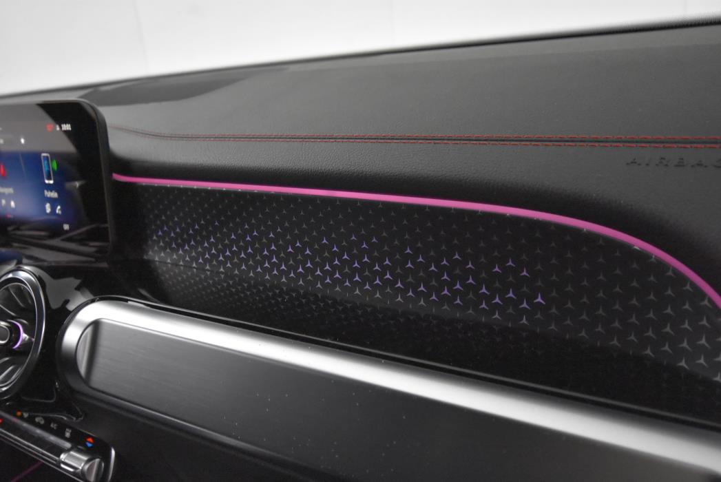 Mercedes-Benz EQB 2024