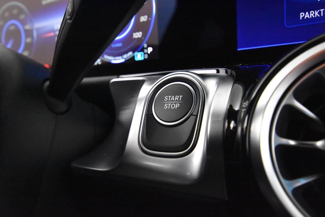 Mercedes-Benz EQB 2024