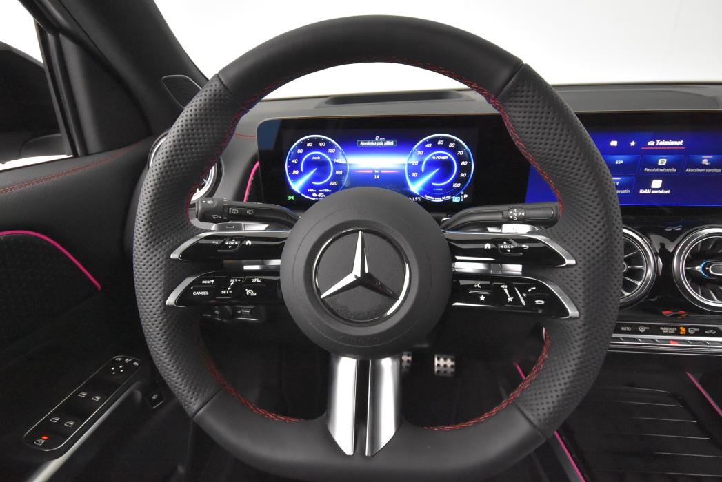 Mercedes-Benz EQB 2024