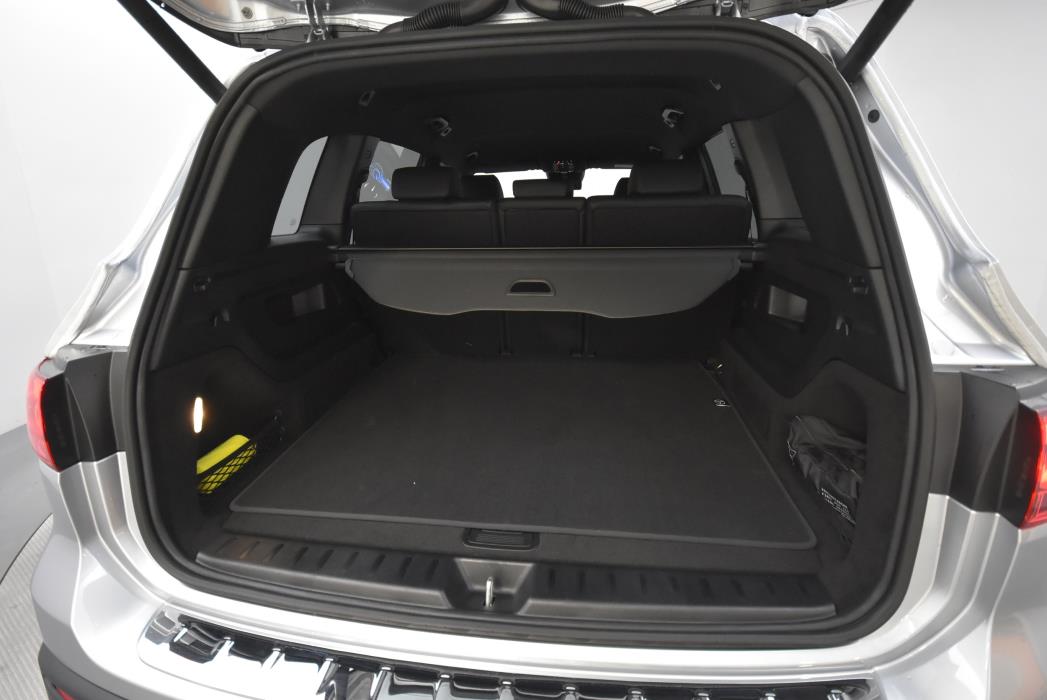 Mercedes-Benz EQB 2024