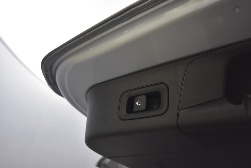 Mercedes-Benz EQB 2024