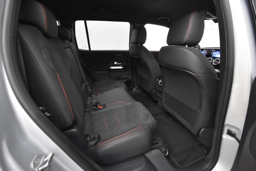 Mercedes-Benz EQB 2024