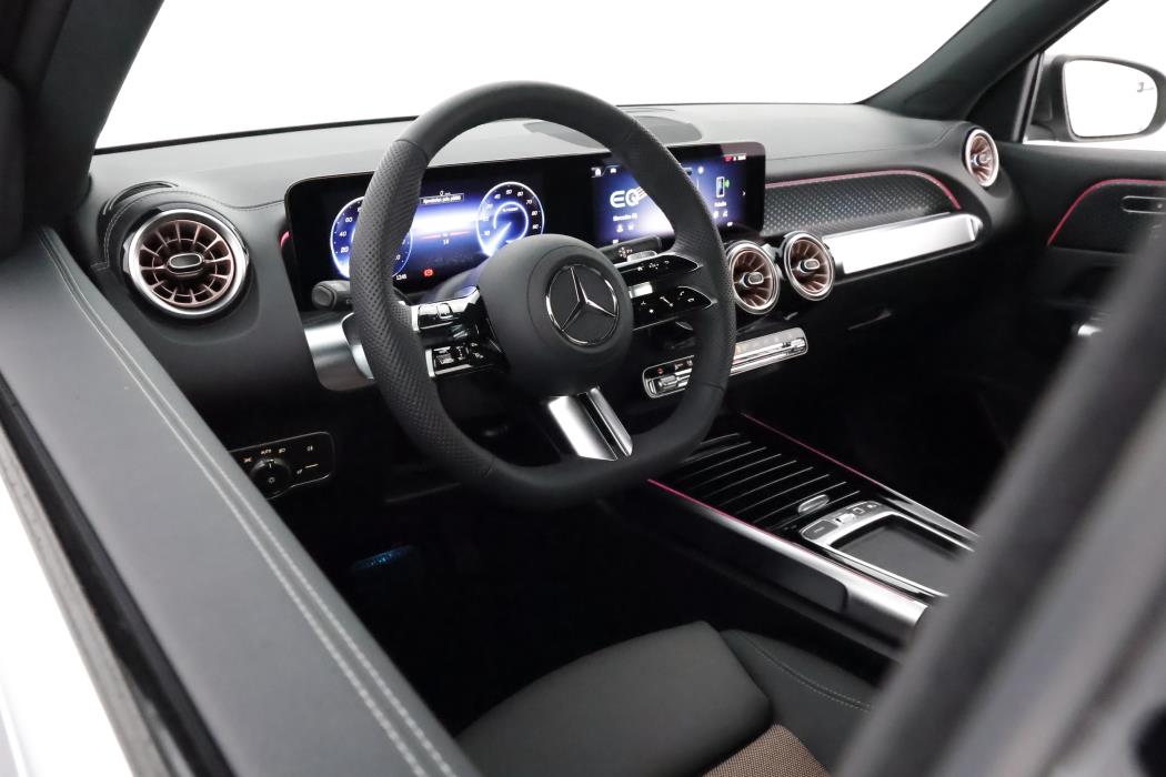 Mercedes-Benz EQB 2025