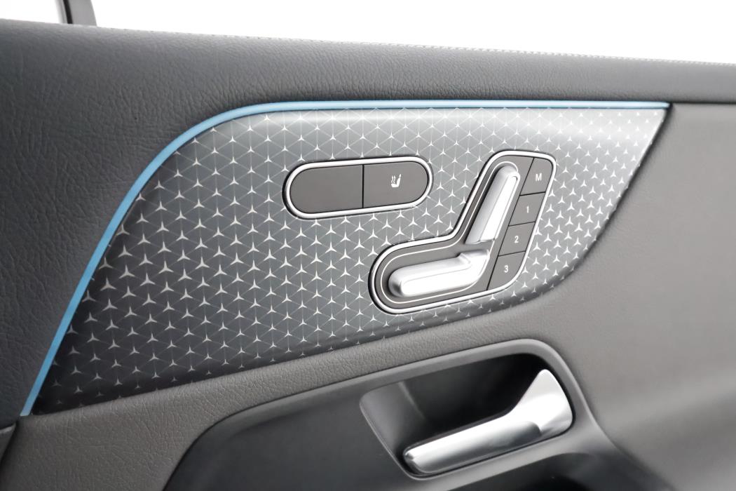 Mercedes-Benz EQB 2025