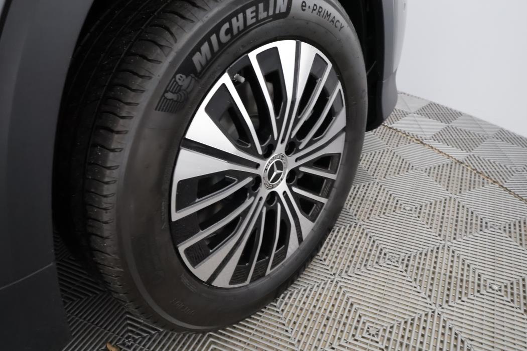 Mercedes-Benz EQB 2025