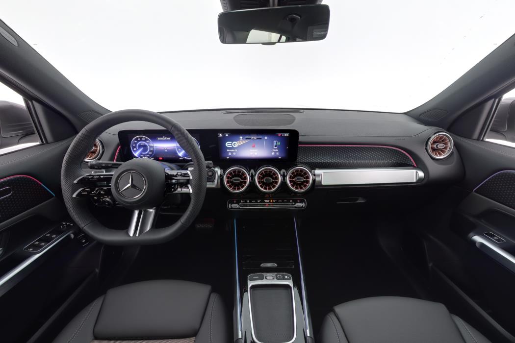 Mercedes-Benz EQB 2025