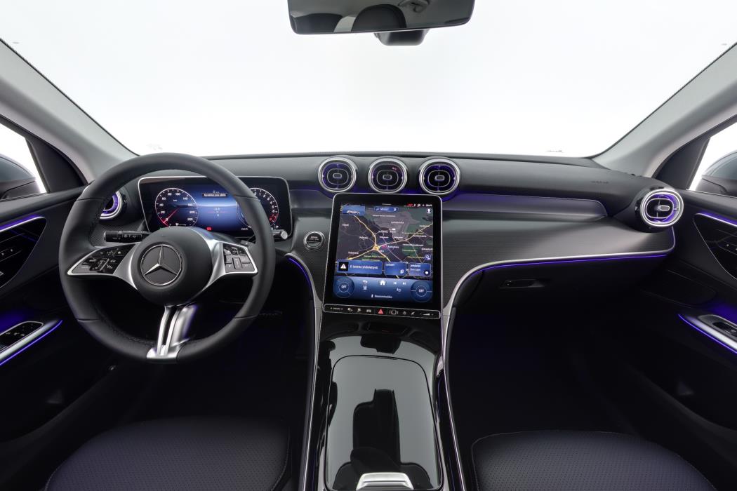 Mercedes-Benz GLC 2025