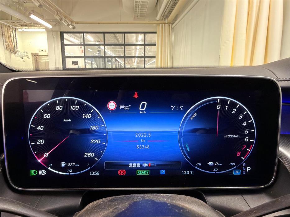 MERCEDES-BENZ GLC 2023