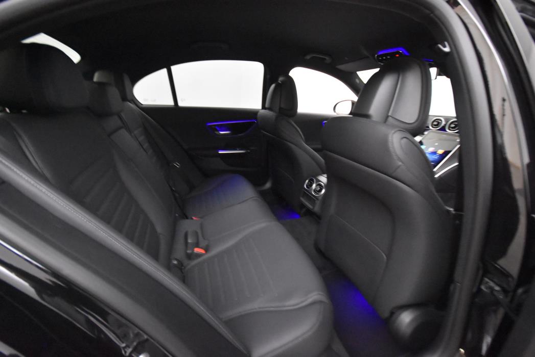 Mercedes-Benz C 2025