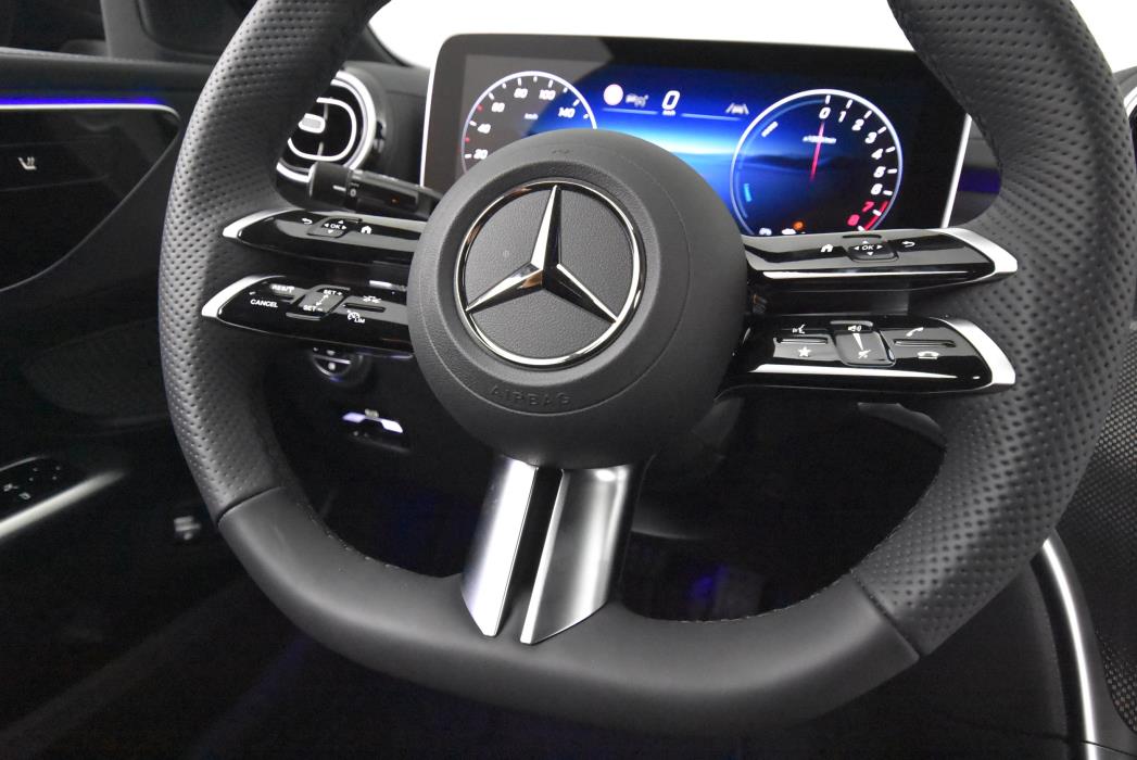 Mercedes-Benz C 2025