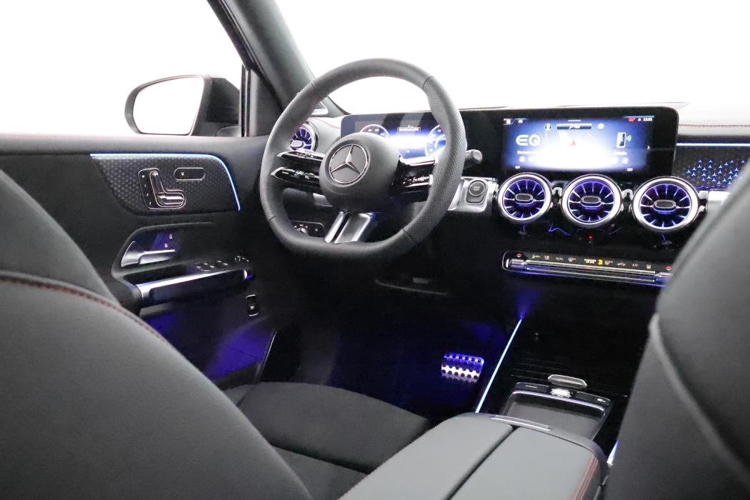 Mercedes-Benz EQB 2025