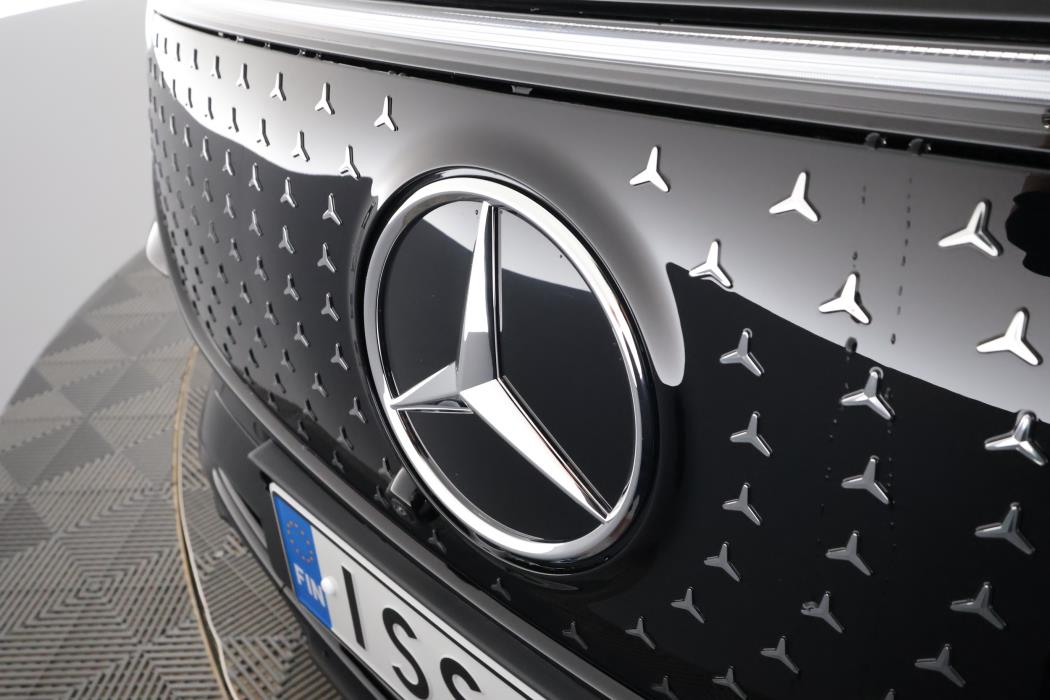 Mercedes-Benz EQB 2025