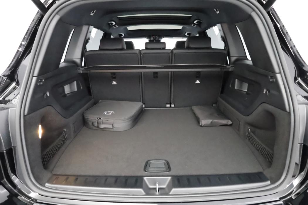Mercedes-Benz EQB 2025