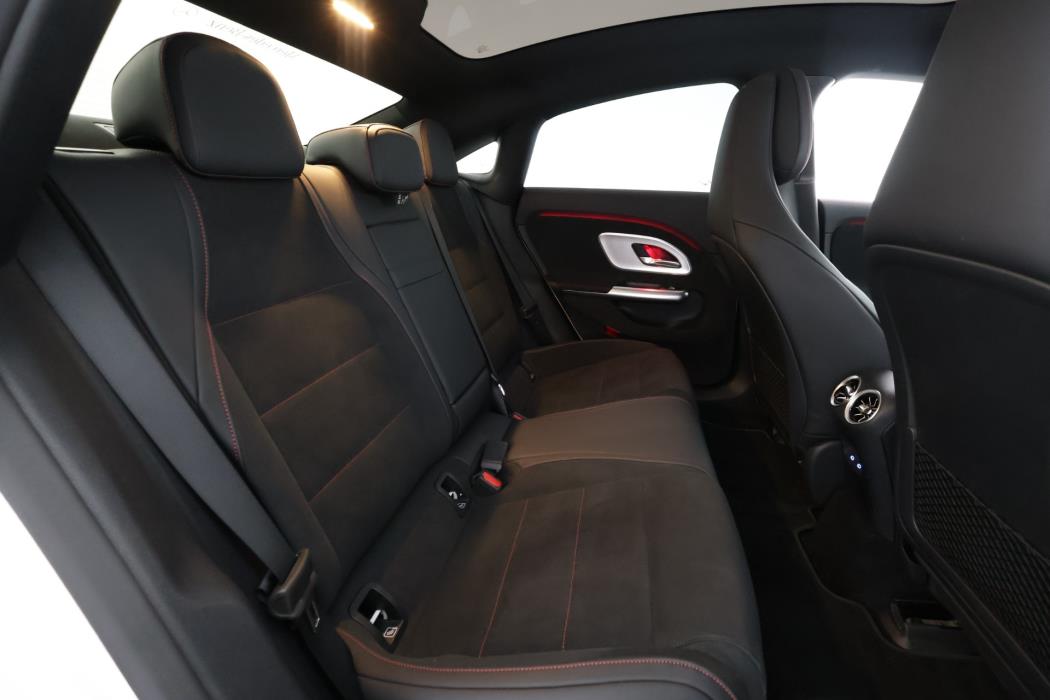 Mercedes-Benz CLA 2025