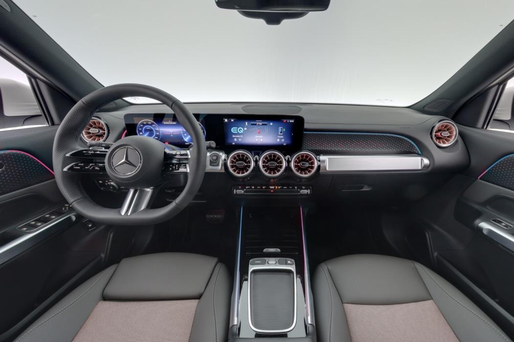 Mercedes-Benz EQB 2025