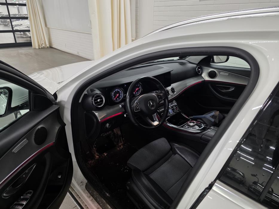 MERCEDES-BENZ E 2017