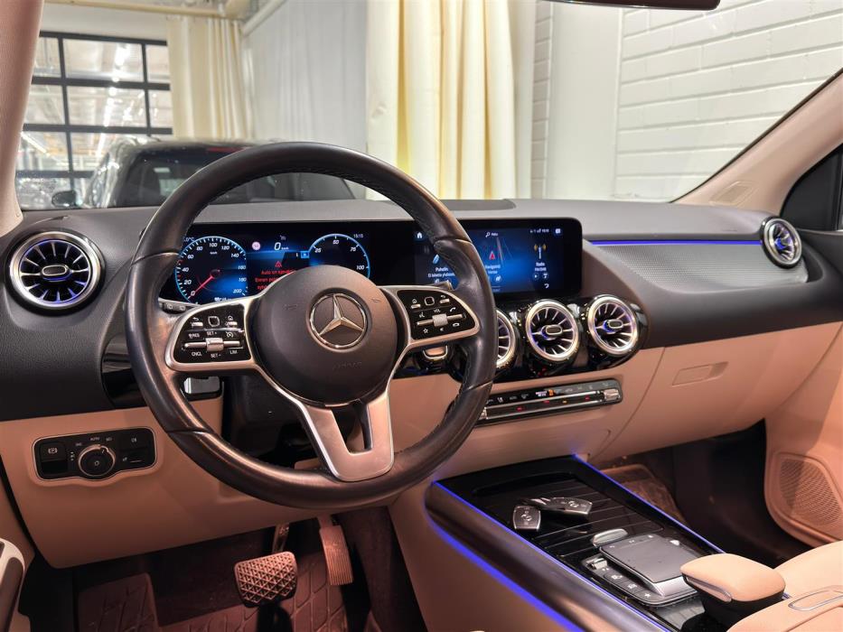 Mercedes-Benz EQA 2021