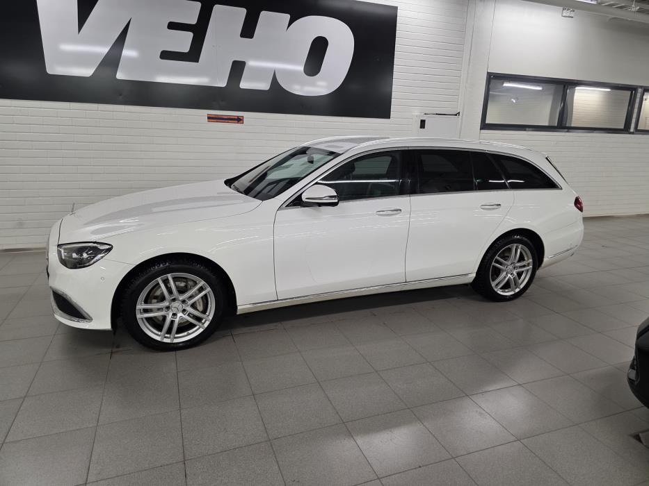 Mercedes-Benz E 2023