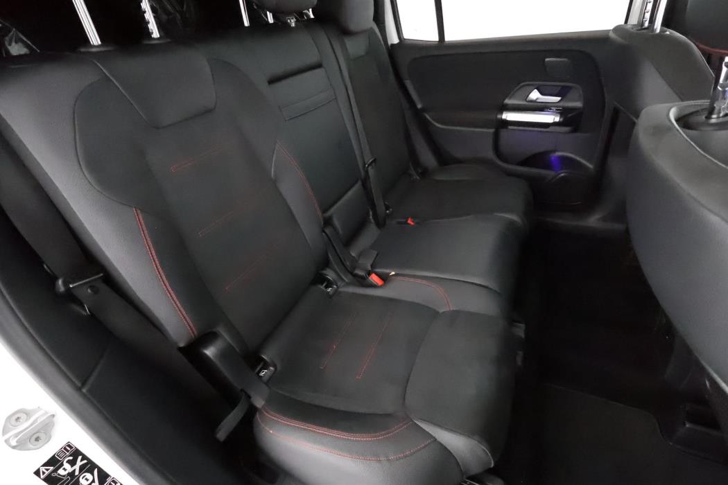 Mercedes-Benz GLB 2021