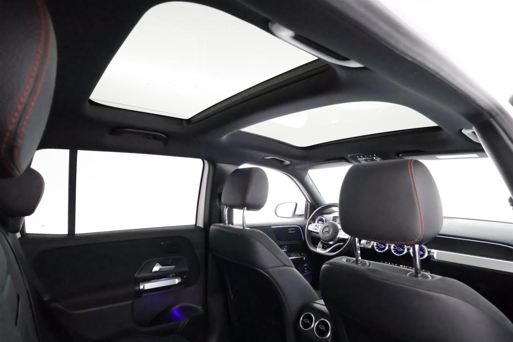 Mercedes-Benz GLB 2021