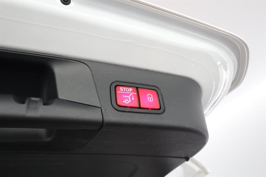 Mercedes-Benz GLB 2021