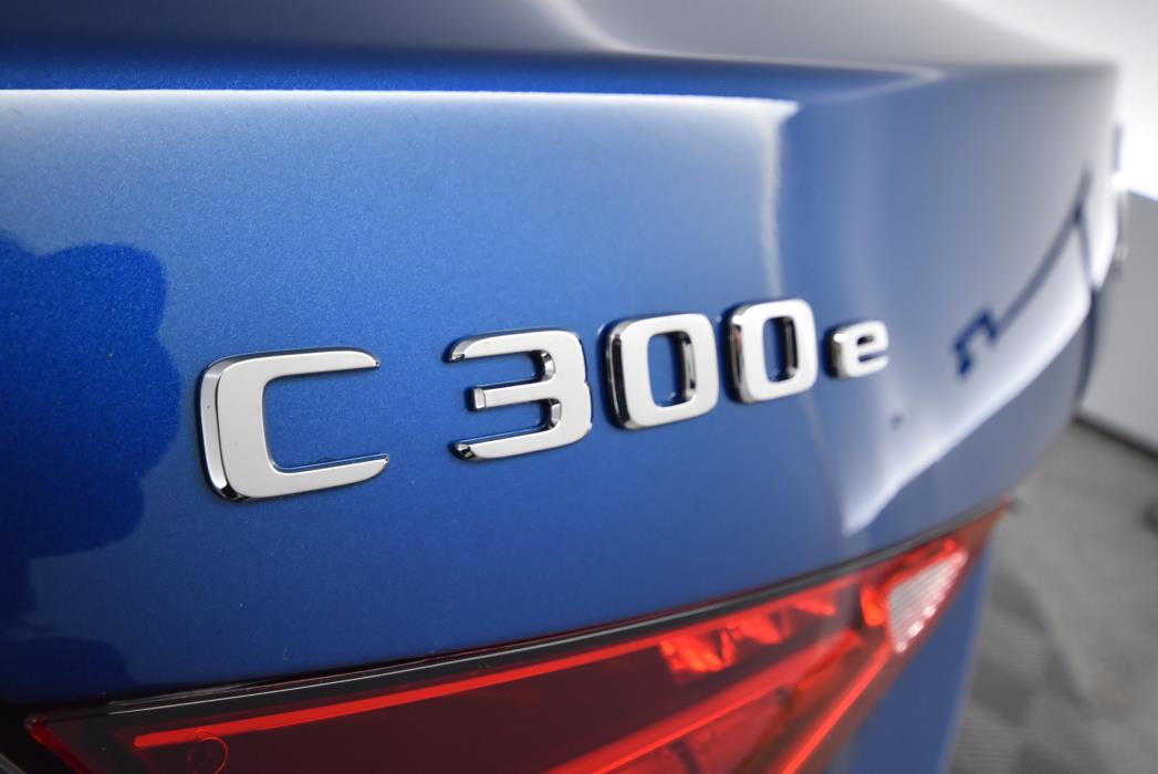 Mercedes-Benz C 2025