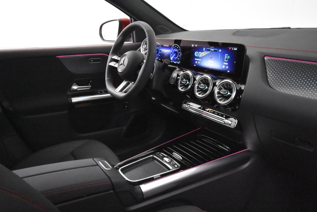 Mercedes-Benz EQA 2025