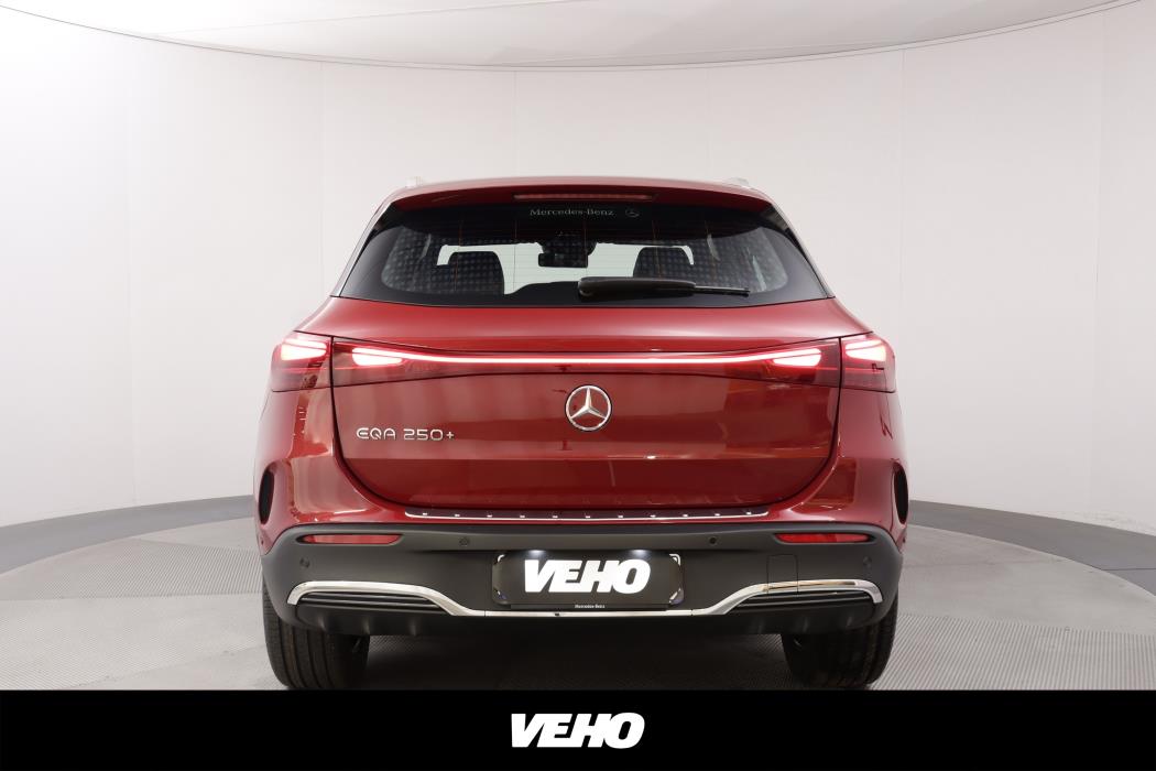 Mercedes-Benz EQA 2025