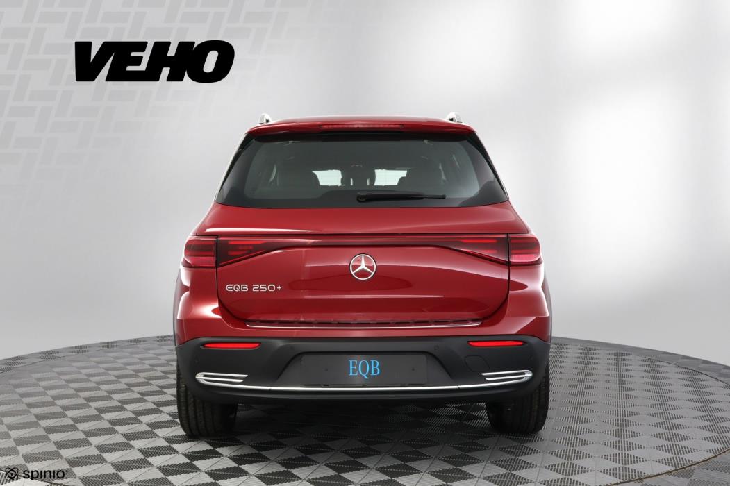 Mercedes-Benz EQB 2025