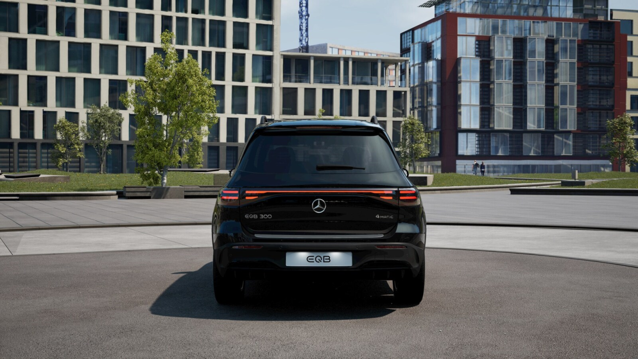 Mercedes-Benz EQB 2025