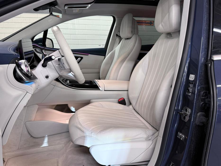Mercedes-Benz EQE SUV 2023