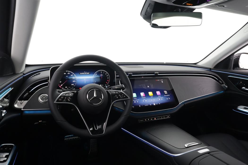 Mercedes-Benz E 2026