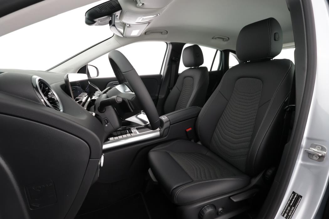Mercedes-Benz GLA 2025