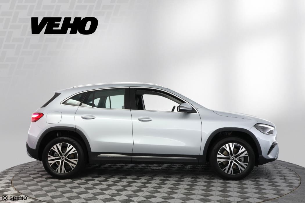 Mercedes-Benz GLA 2025