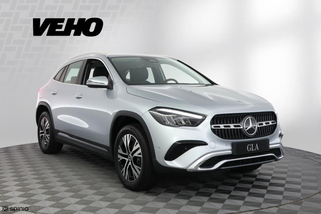 Mercedes-Benz GLA 2025