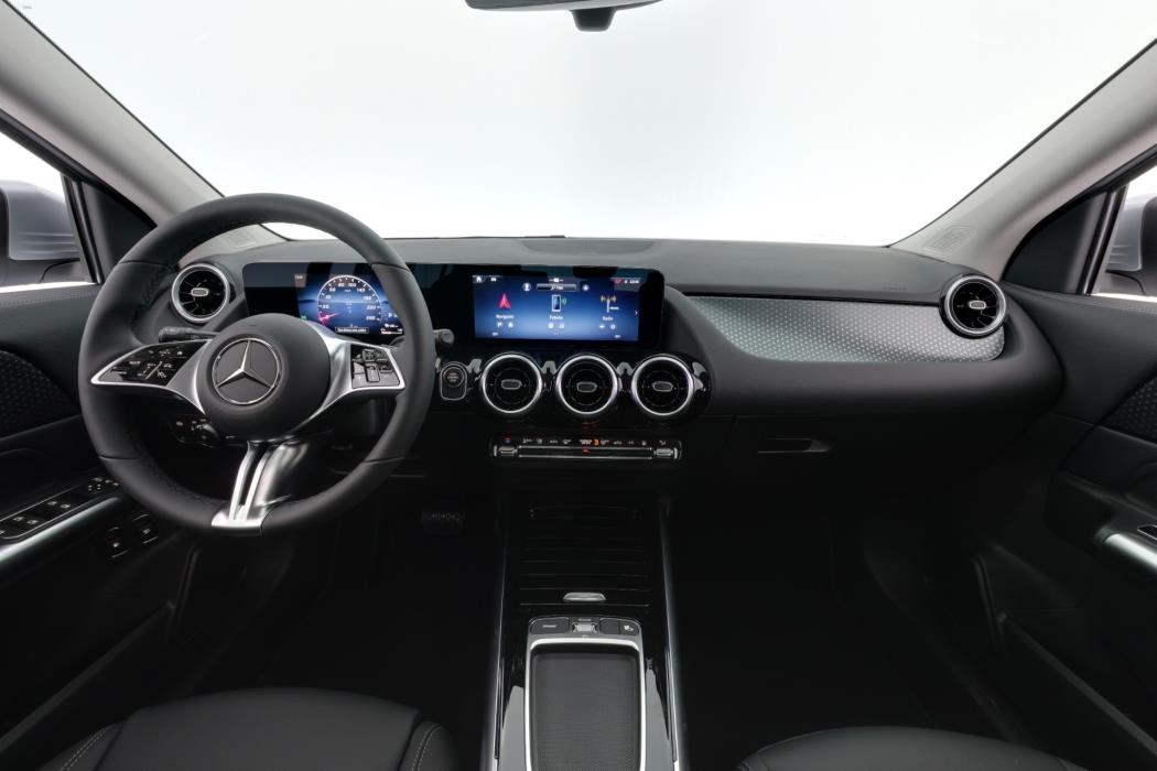 Mercedes-Benz GLA 2025