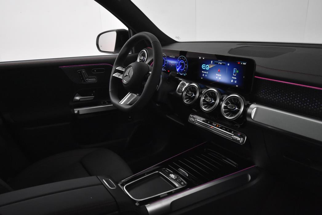 Mercedes-Benz EQB 2025