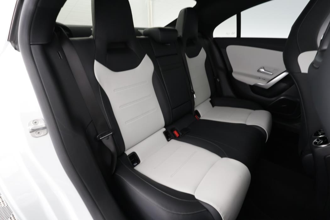 Mercedes-Benz CLA 45 AMG 2023
