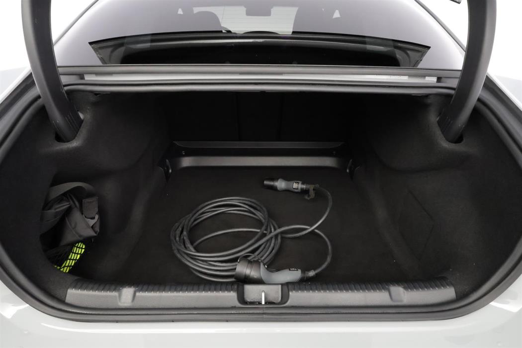 Mercedes-Benz EQE 2023