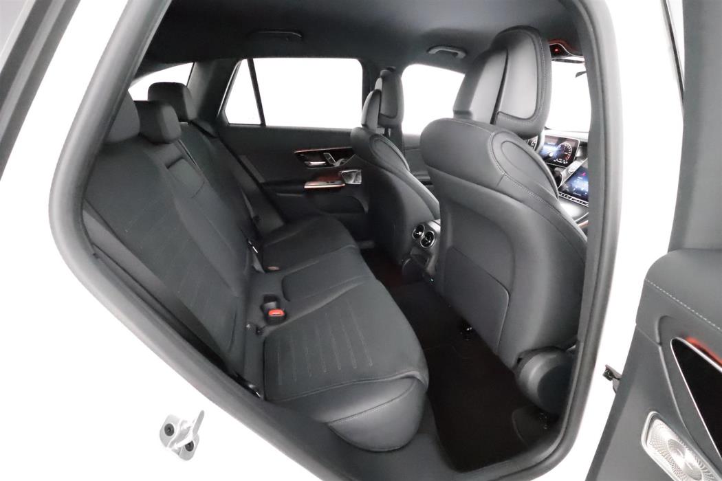 Mercedes-Benz GLC 2023