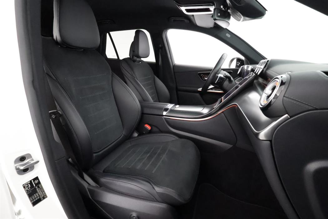 Mercedes-Benz GLC 2023