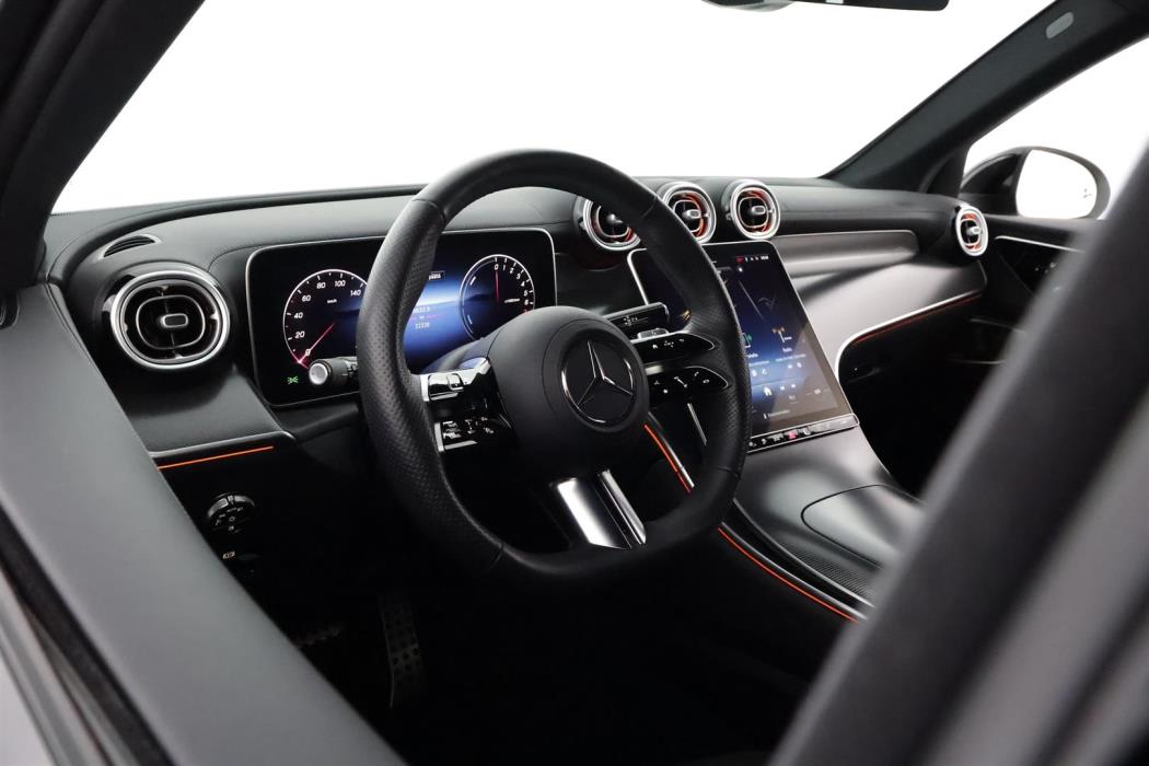 Mercedes-Benz GLC 2023